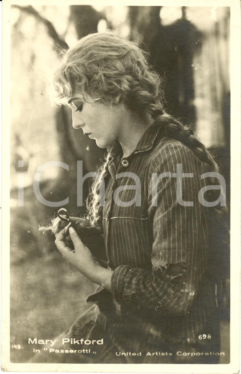 Cartolina originale da collezione 1927 Attrice MARY PICKFORD in una scena di 'Passerotti' *Cartolina FP NV 1
