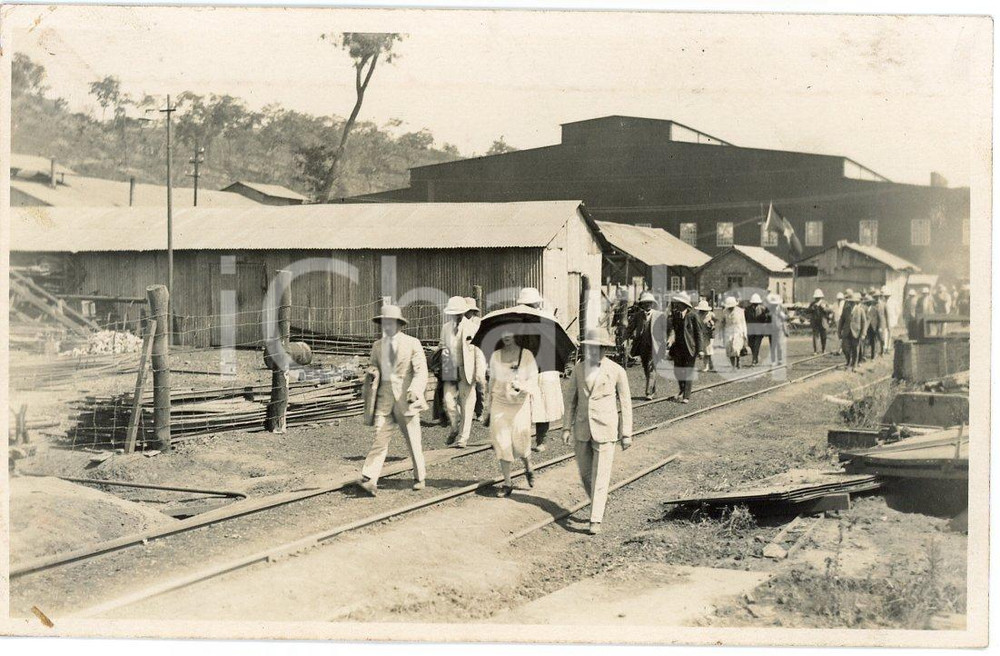 1928 CONGO BELGE Mines KATANGA Visite Roi Albert Ier Reine (5) Photo GABRIEL Fotografia originale d'epoca, scattata durante la visita dei sovrani Alberto I ed Elisabetta del Belgio in Congo.FOTOGRAFO: L&eacute;opold Gabriel - Panda - Katanga GOOD/buono  Formato: 14x9 cm originale e autentica 1