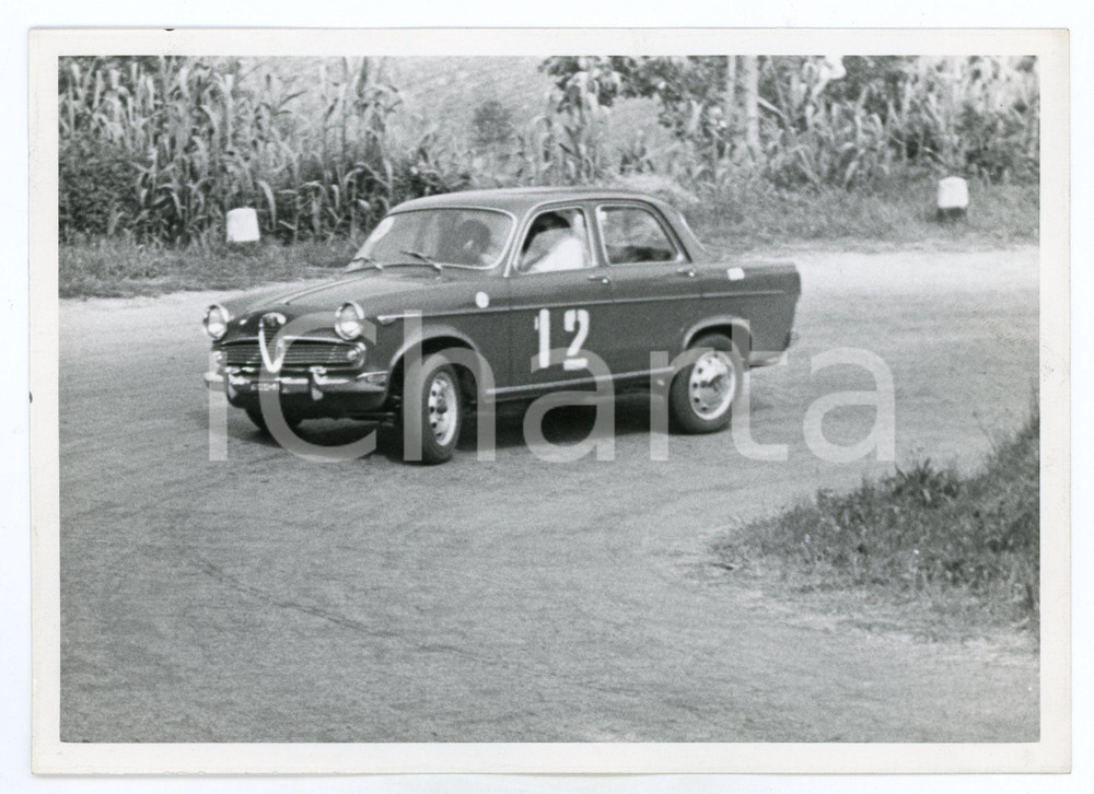 Fotografia d epoca originale 1965 ca JOLLY CLUB Mario ANGIOLINI guida Alfa Romeo Giulietta Foto RALLY 1