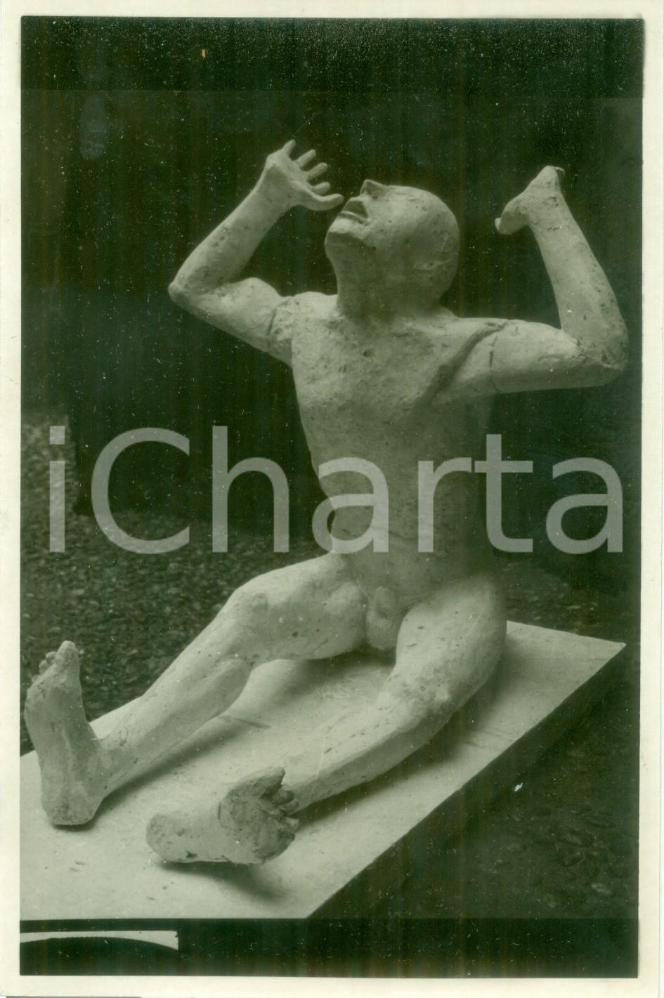 Fotografia d epoca originale 1934 MILANO Bassano VACCARINI Schiavo etiopie liberato Fotografia coeva 1