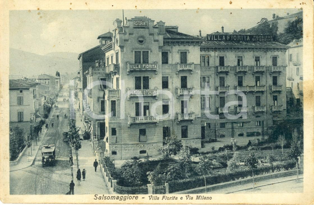 Cartolina originale da collezione 1930 ca SALSOMAGGIORE TERME PR Via MILANO e pensione VILLA FIORITA ANIMATA 1