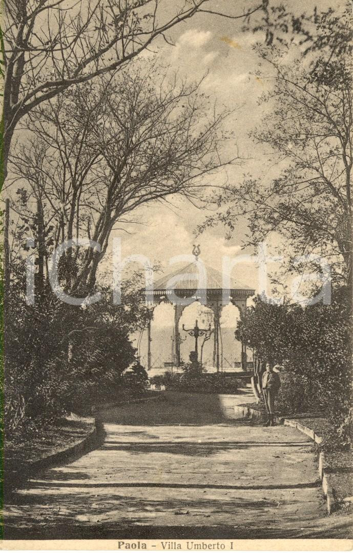 Cartolina originale da collezione 1920 ca PAOLA CS Scorcio del giardino di Villa UMBERTO I Cartolina ANIMATA NV 1
