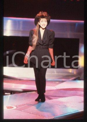 Julie PIETRI - FRANCE Ritratto della cantante 1985 ca * 35 mm vintage slide 17