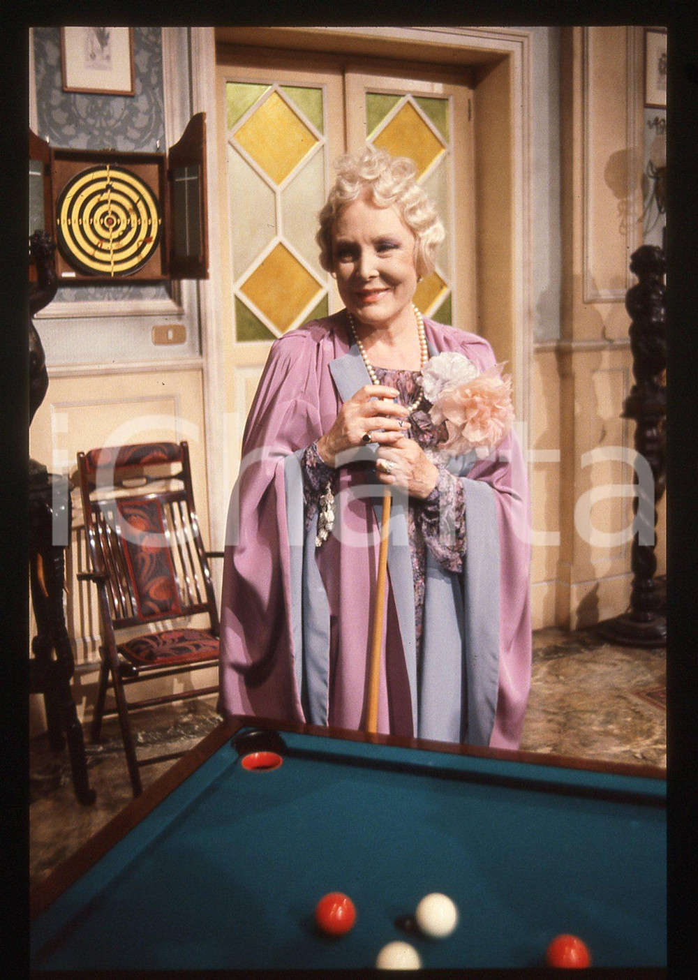 35mm vintage slide* 1990 RAI 2 - Caterina BORATTO a VILLA ARZILLA (13)