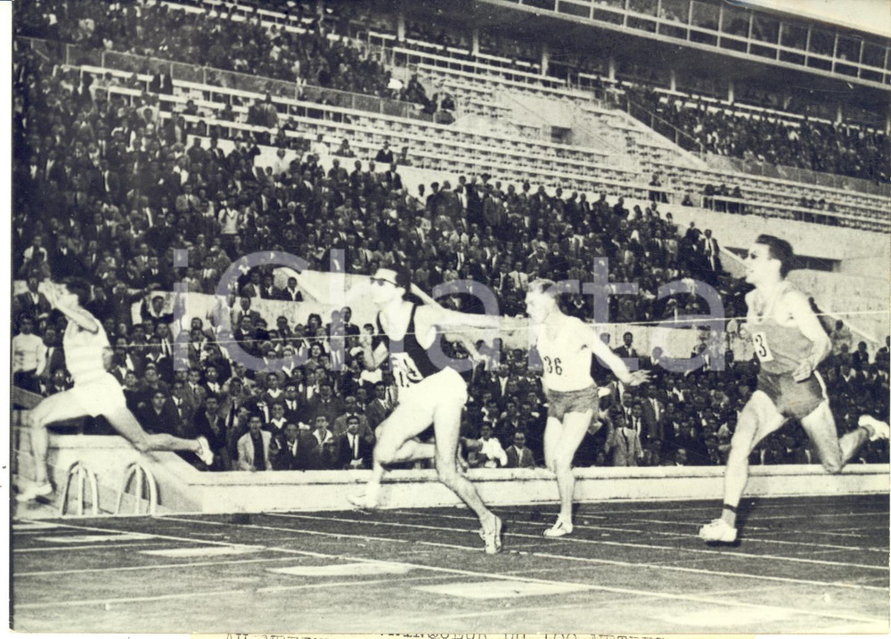 1959 ROMA Meeting ATLETICA - Jocelyn DELECOUR vince i 100 metri nella 1^ giornata