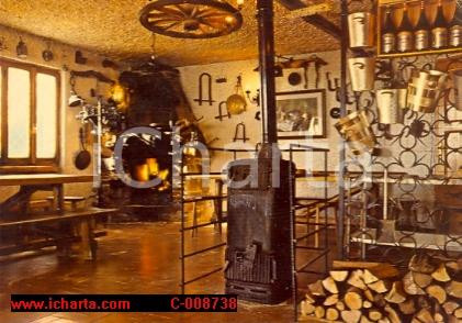 Cartolina originale da collezione 1981 PRATO NEVOSO (CN) Interno dello SKI GRILL BABY BAR Cartolina FG VG 1