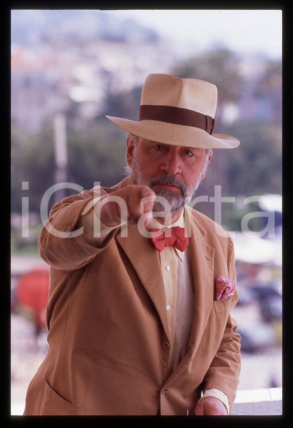 35mm vintage slide* 1989 CANNES Philippe NOIRET al Festival del Cinema (9)