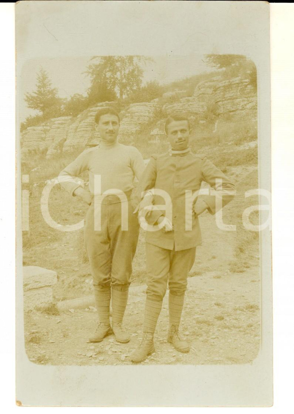 Fotografia d epoca originale 1915 ca WW1 REGIO ESERCITO Ritratto di due ufficiali Foto cartolina VINTAGE 1