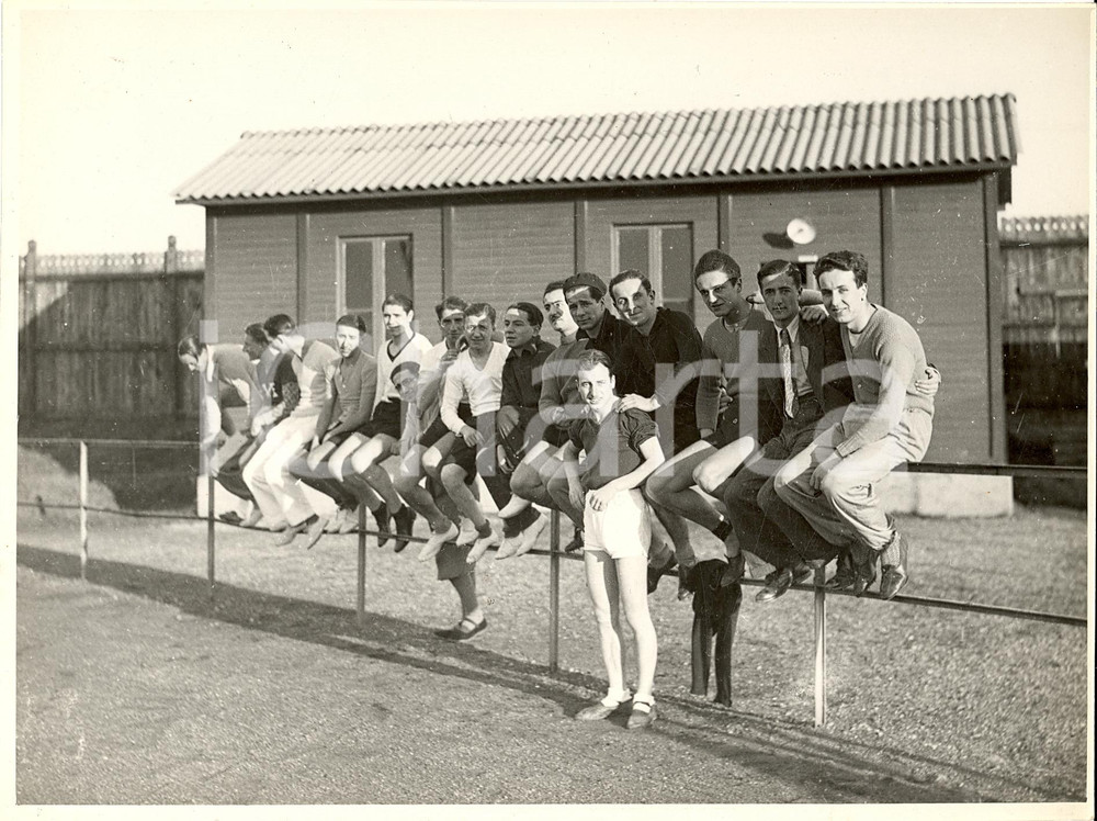 Fotografia d'epoca originale 1933 MILANO Allenamenti universitari al Campo GIURIATI *Fotografia 1