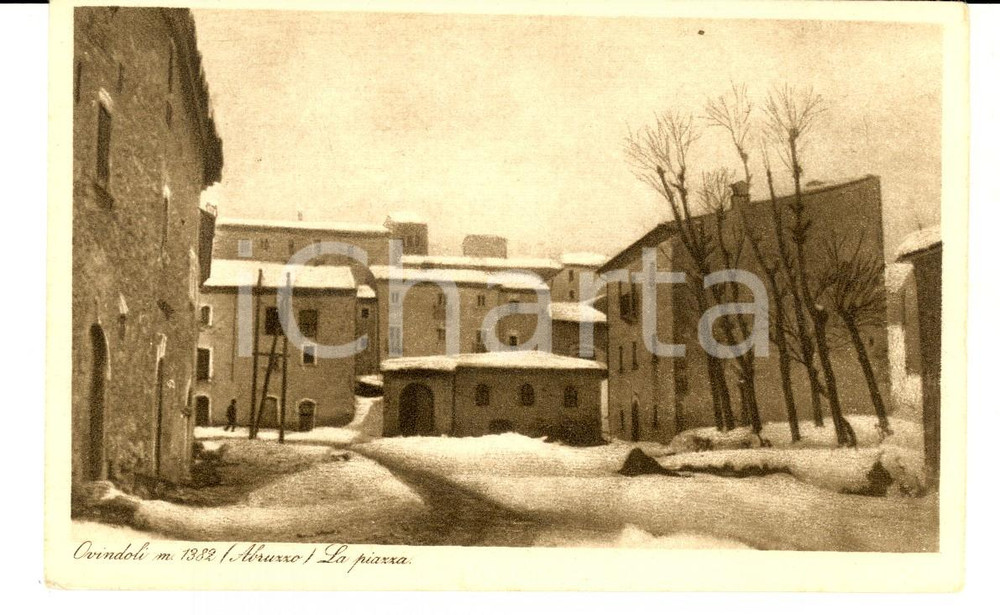 Cartolina originale da collezione 1930 ca OVINDOLI (AQ) Veduta della piazza innevata *Cartolina FP NV 1