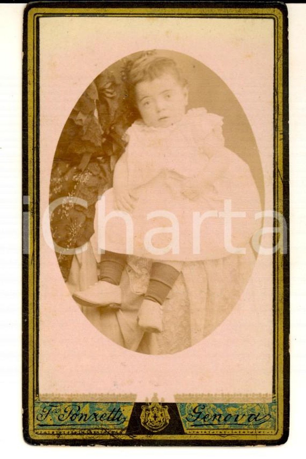 Fotografia d epoca originale 1880 ca GENOVA Ritratto di bambina in abito bianco Foto Federico PONZETTI CDV 1