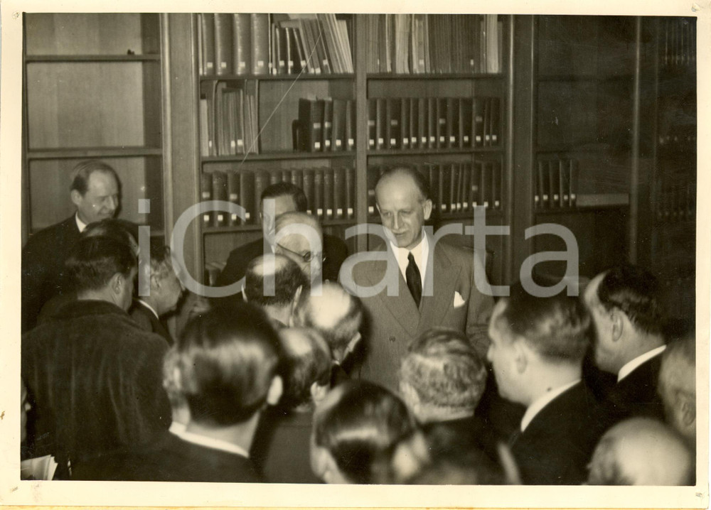 Fotografia d epoca originale 1940 ca PARIS Benjamin SUMNER WELLES riceve i giornalisti Fotografia 1