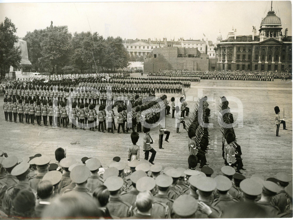 1953 LONDON Horse Guards Parade - Rehearsal of "Trooping the Colour ceremony"
