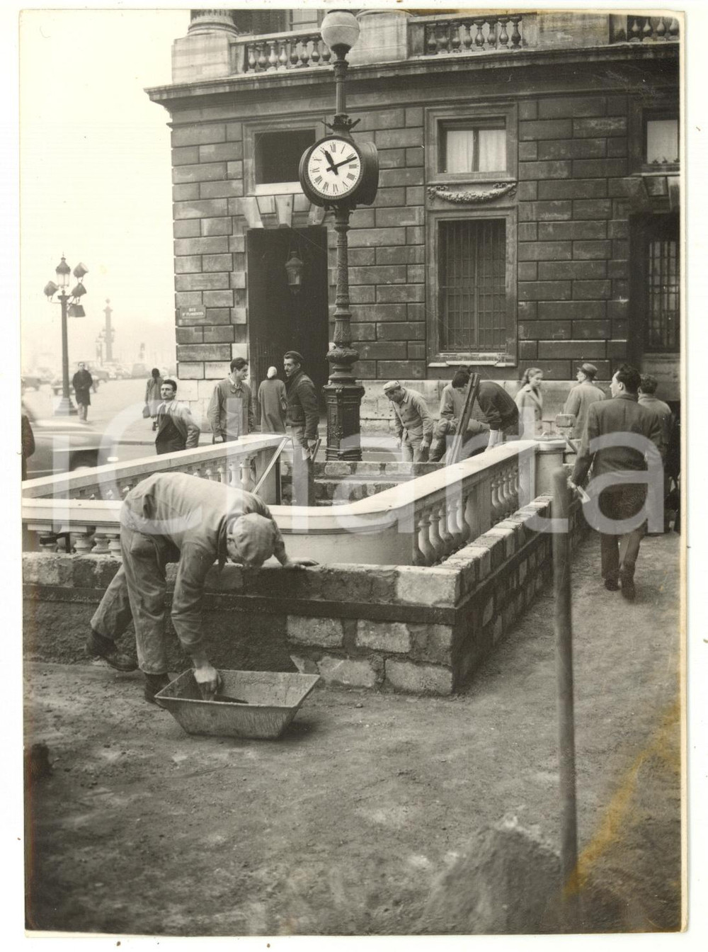 1955 PARIS Place de la Concorde - Metropolitana allagata - Operai al lavoro 