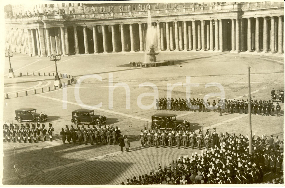 Fotografia d epoca originale 1929 CITTA  DEL VATICANO Piazza SAN PIETRO Corteo Reale guardia pontificia Foto 1