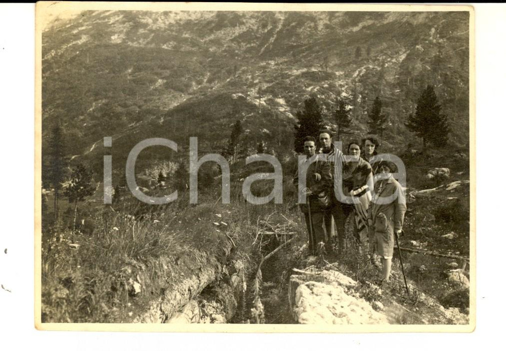 Fotografia d epoca originale 1927 PASSO DI FEDAIA TN Escursionisti ai piedi della Marmolada Foto 12x9 1