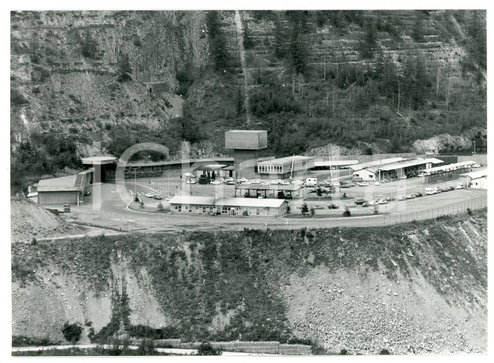 Fotografia d epoca originale 1976 COURMAYEUR AO Traforo del Monte Bianco  Foto 17x13 cm 1