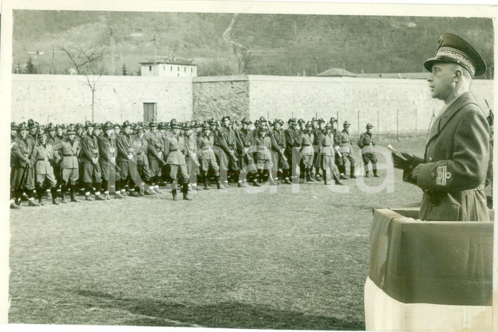 Fotografia d epoca originale 1939 CANZO CO Il campo degli allievi ufficiali universitari Fotografia 1