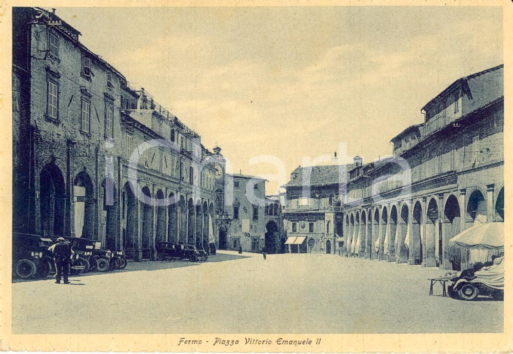 Cartolina originale da collezione 1934 FERMO Veduta piazza VITTORIO EMANUELE II *Cartolina ANIMATA con auto FG VG 1