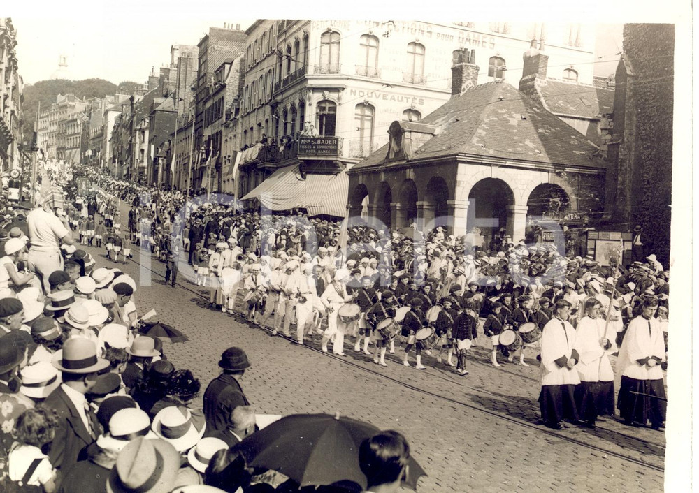 Fotografia d epoca originale 1933 BOULOGNESURMER F Procession of Fishing Festival NOTREDAME DE BOULOGNE 1