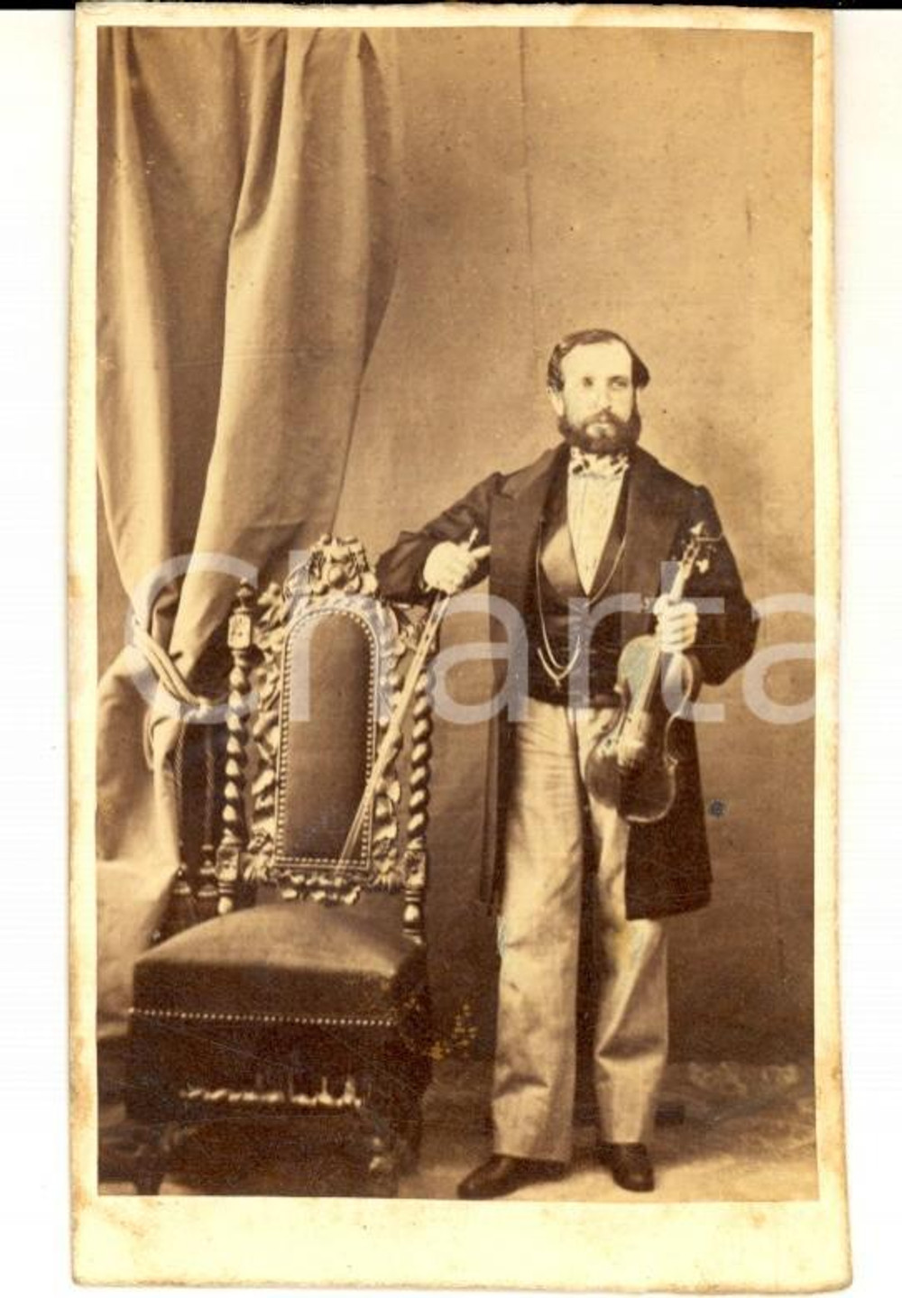 Fotografia d epoca originale 1870 ca MUSICA Ritratto di un violinista Fotografia VINTAGE RARA CDV 1