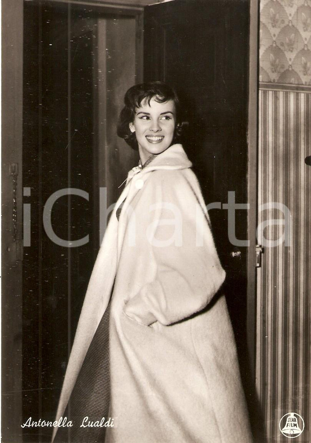 Cartolina originale da collezione 1955 NON C'E' AMORE PIU' GRANDE Ritratto di Antonella LUALDI *Cartolina FG NV 1