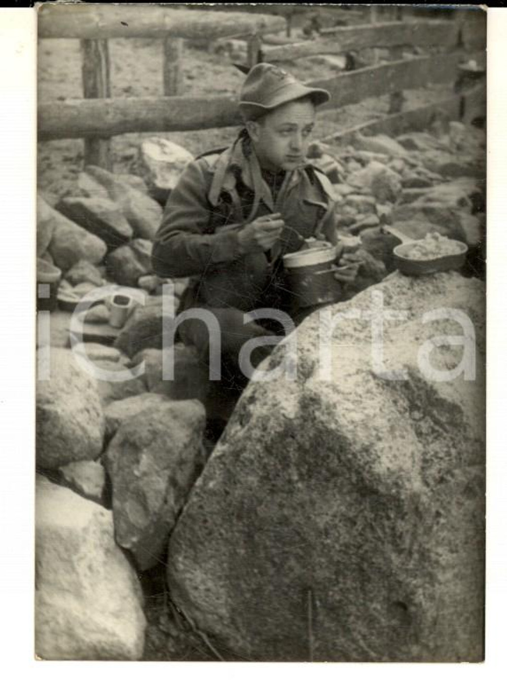 Fotografia d epoca originale Il rancio di un alpino del 6° Reggimento Fotografia anonima 1