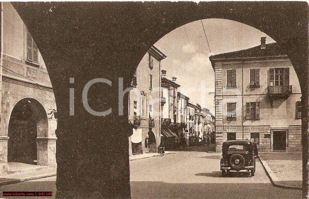 Cartolina originale da collezione 1930 circa BUSCA (CN) Piazza XX settembre ANIMATA FP NV 1