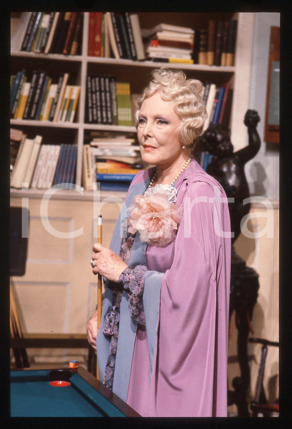 35mm vintage slide* 1990 RAI 2 - Caterina BORATTO a VILLA ARZILLA (35)