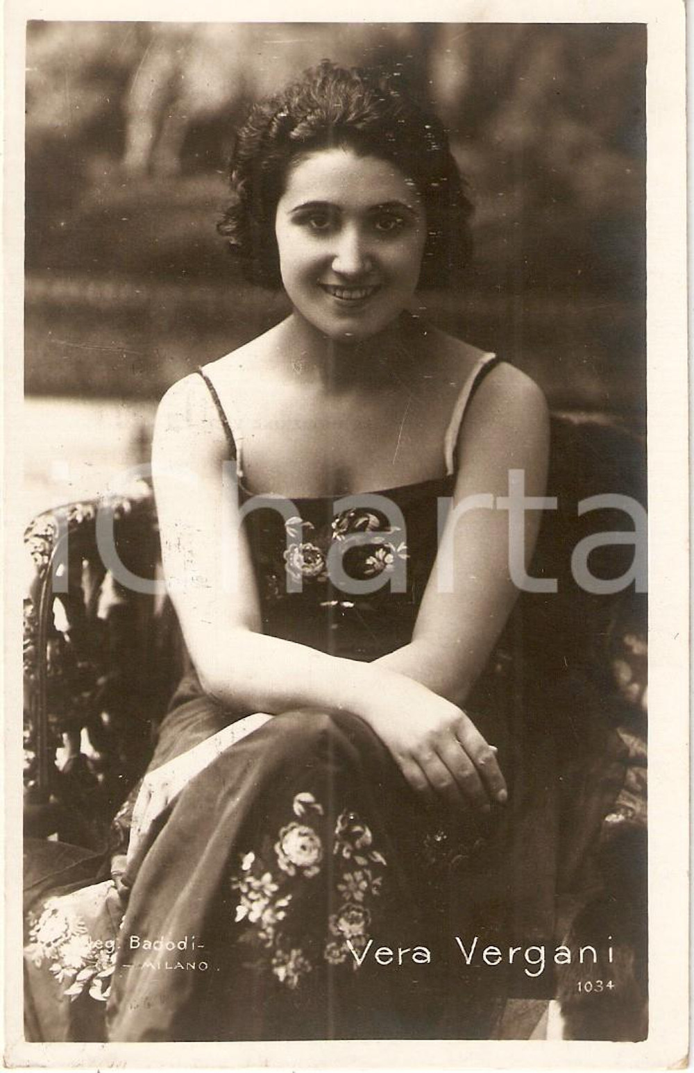 Cartolina originale da collezione 1924 CINEMA Attrice VERA VERGANI con vestito floreale *Cartolina FP VG 1
