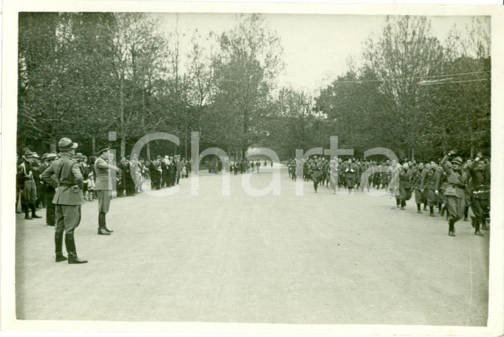 Fotografia d epoca originale 1930 MILANO Luigi COTTINI passa in rassegna Milizia Universitaria Fotografia 1