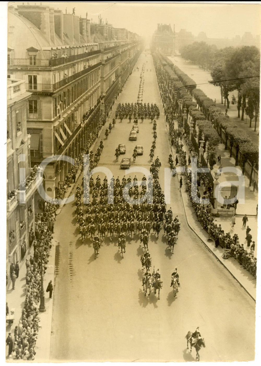 Fotografia d epoca originale 1961 PARIS Rue de Rivoli  Corteo del presidente KENNEDY in visita Foto 16x22 1