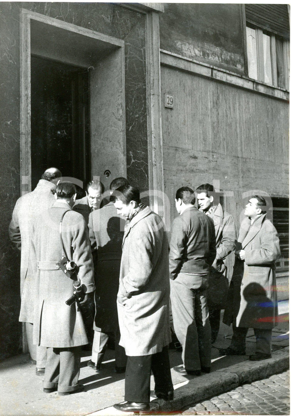1958 ROMA Tentato suicidio di Belinda LEE - Fotografi in attesa *Foto 13x18 cm