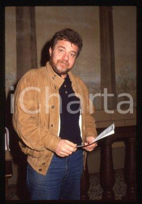 Paolo CALCAGNO - TV RAI il giornalista e critico 1990 ca * 35 mm vintage slide 3