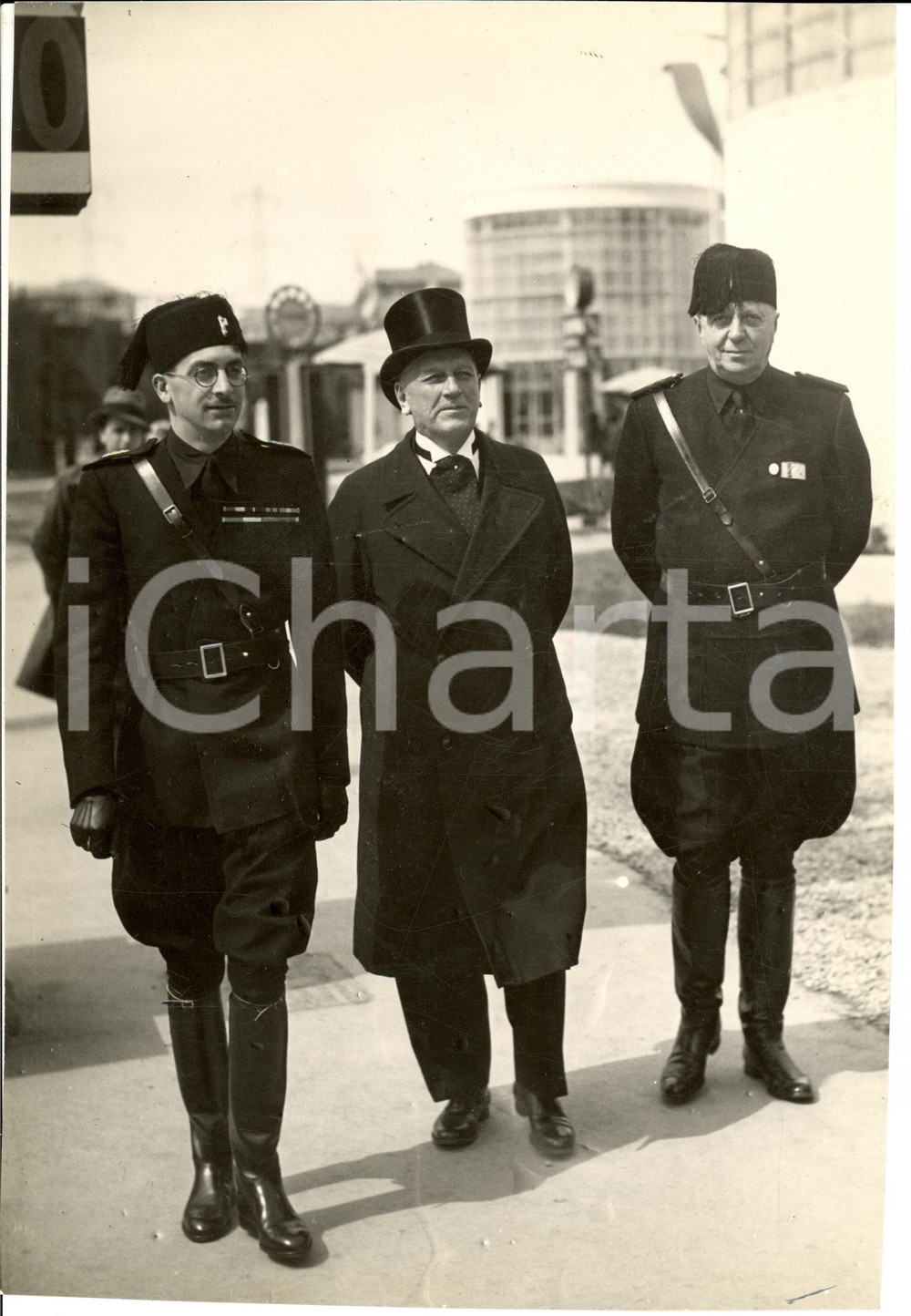 Fotografia d epoca originale 1935 MILANO Fiera Campionaria Ministro FINLANDIA in visita Fotografia 1