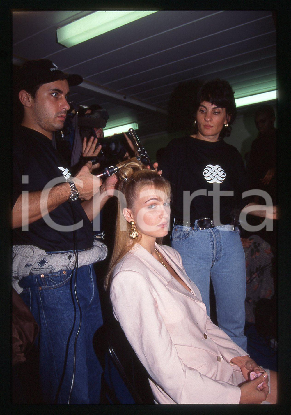 35mm vintage slide* 1995 MILANO - Eva HENGER con parrucchieri Franco CURLETTO 3