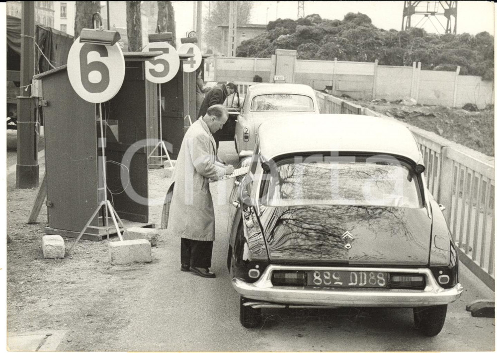 1959 PARIS Porte de Bercy - Opération "Où allez-vous?" pour automobilistes PHOTO