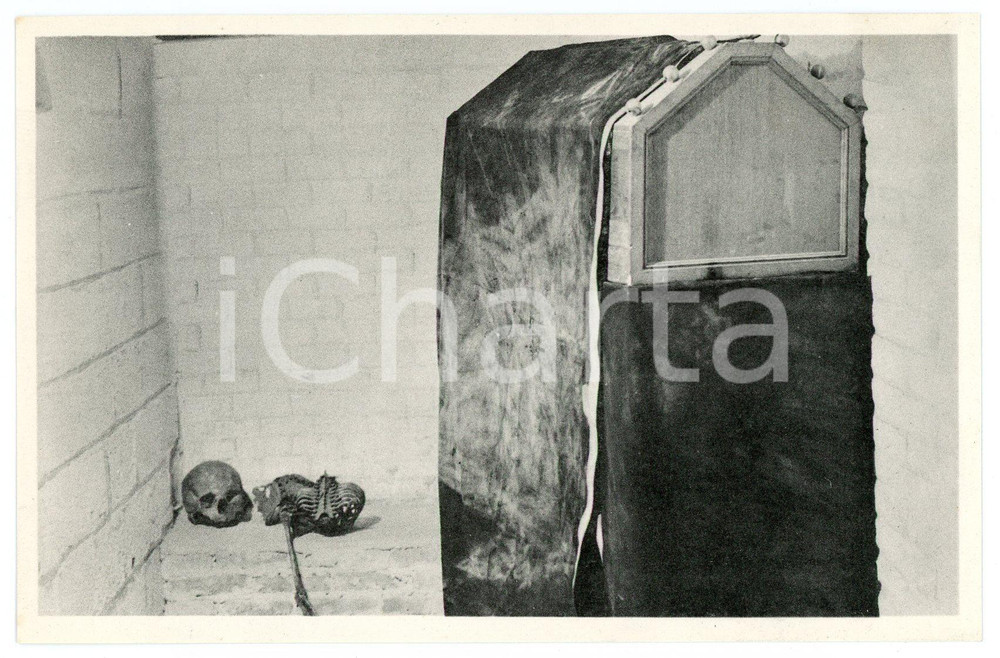 1910 ca BRUSSEL Belgische Anti-vrijmetselarij Bond - DE BEZEM - Postcard n°3  Cartolina postale d'epoca, della lega anti-massoneria belga, non viaggiata.Didascalia al verso: "3 - Donkere kamer van den "Grand Orient de Belgique" , Brussel".CONDIZIONI: GFORMATO: FP    originale e autentica 1