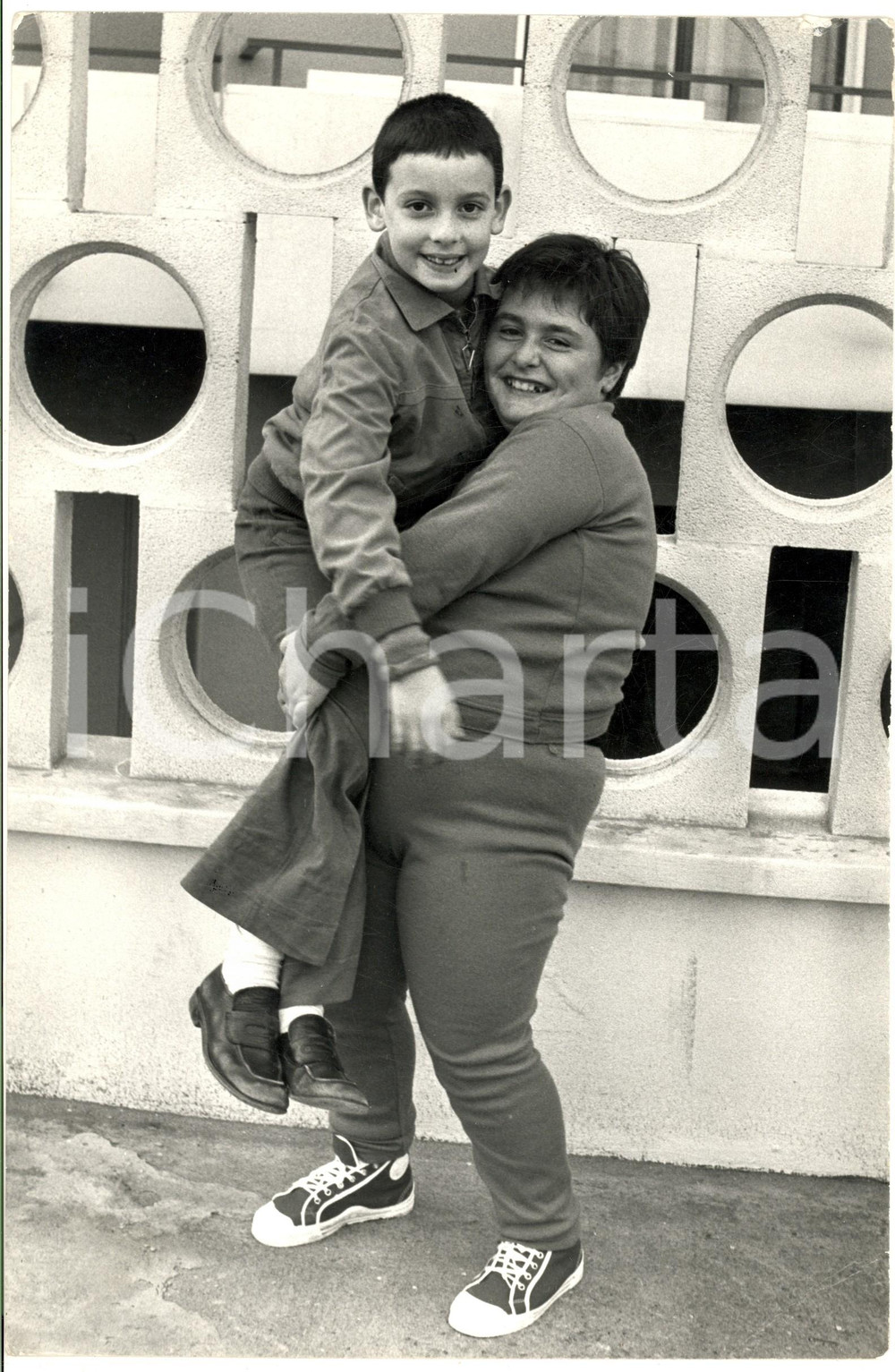1974 PIACENZA Marco MAGISTRATI campione pesi a 8 anni con un amico -  Foto