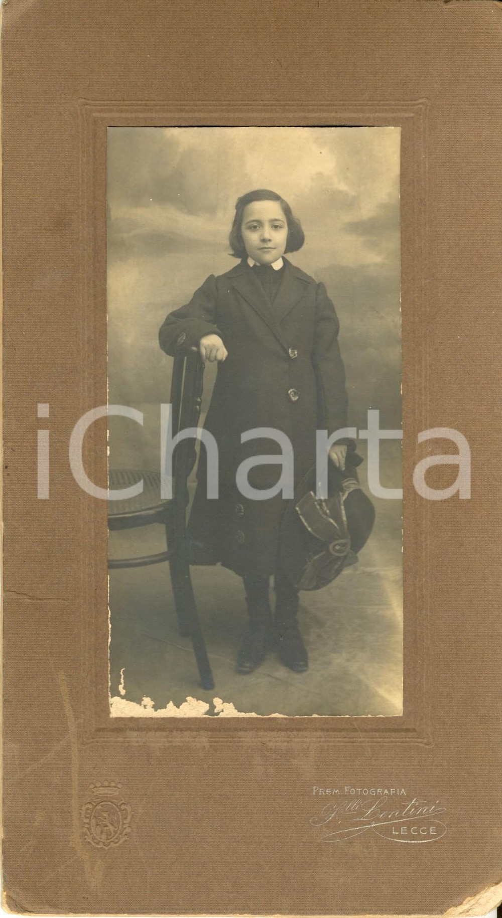 Fotografia d epoca originale 1920 ca LECCE Ritratto di bambina con cappotto e cappellino Foto LENTINI 1
