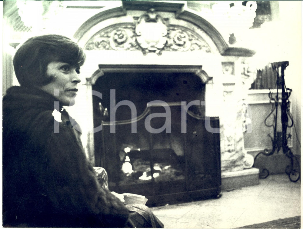 1970 ca TEATRO ITALIA Ritratto di Franca VALERI al caminetto - Foto 24x18