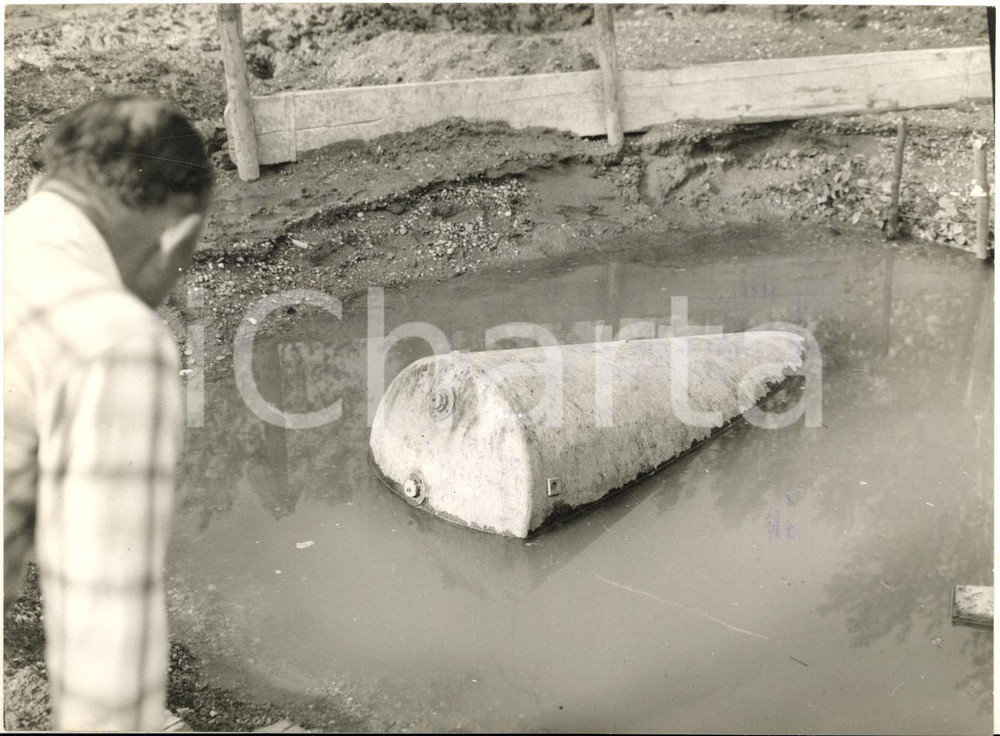 1959 VILLA POMPEIANA (LO) Ritrovamento residuato bellico nel Canale Muzza *Foto