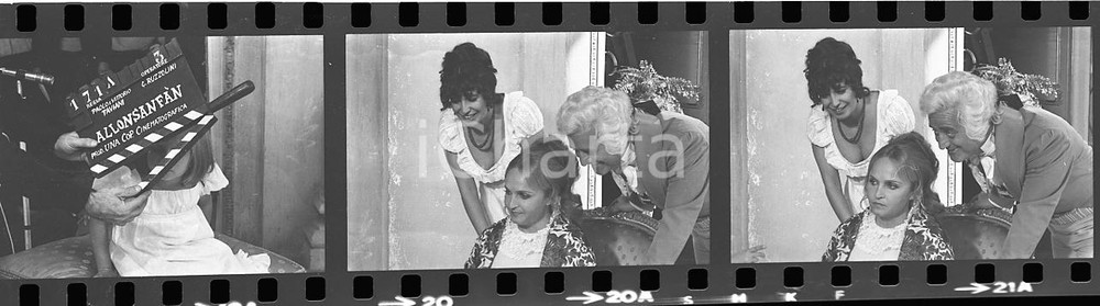 35mm LOTTO 3 NEGATIVI * 1974 ALLONSANFAN Laura BETTI Renato DE CARMINE sul set 1