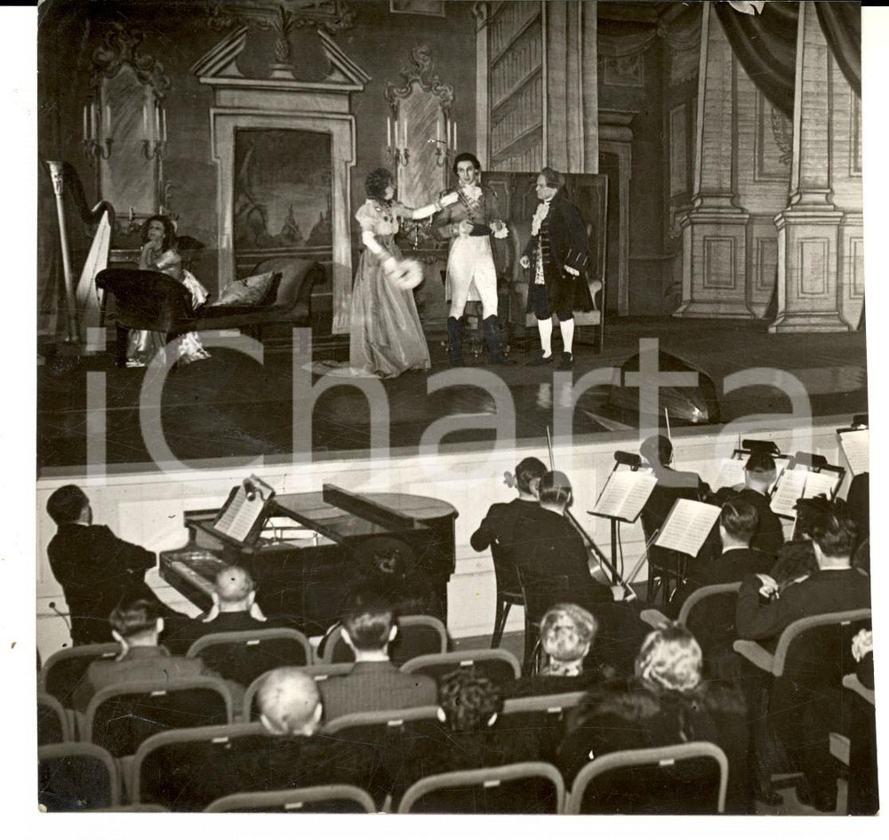 Fotografia d epoca originale 1939 MILANO TEATRO MANZONI  Compagnia OLD VIC ne  I rivali  di SHERIDAN 1