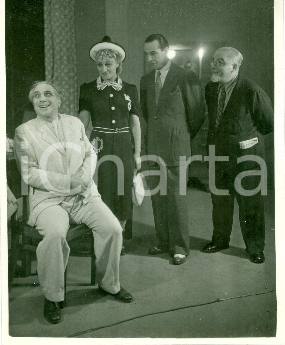 Fotografia d epoca originale 1938 MILANO TEATRO ODEON Spettacolo Il sole negli occhi Foto di scena 1