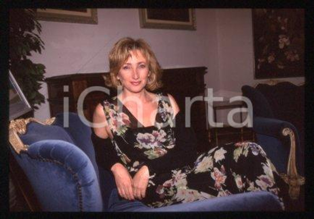35mm vintage slide* 1998 ca RAI1 ITALY - Portrait of Actress Lunetta SAVINO (4)
