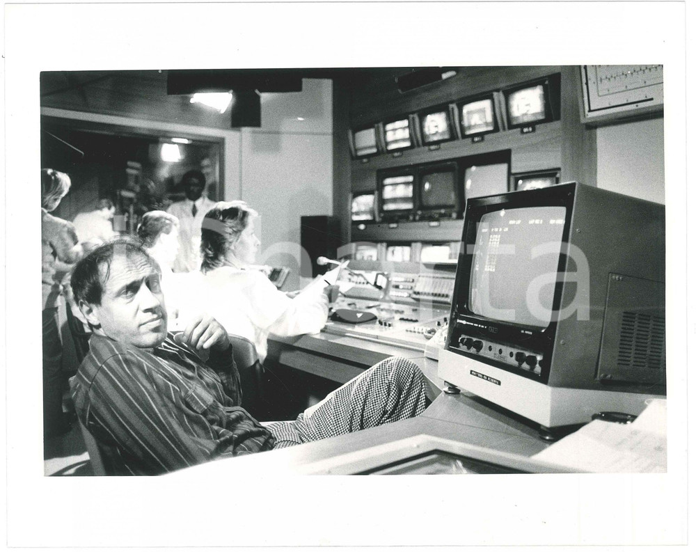 Fotografia d epoca originale 1985 CINEMA Adriano CELENTANO  Lavorazione film Joan Lui 2 Foto 1