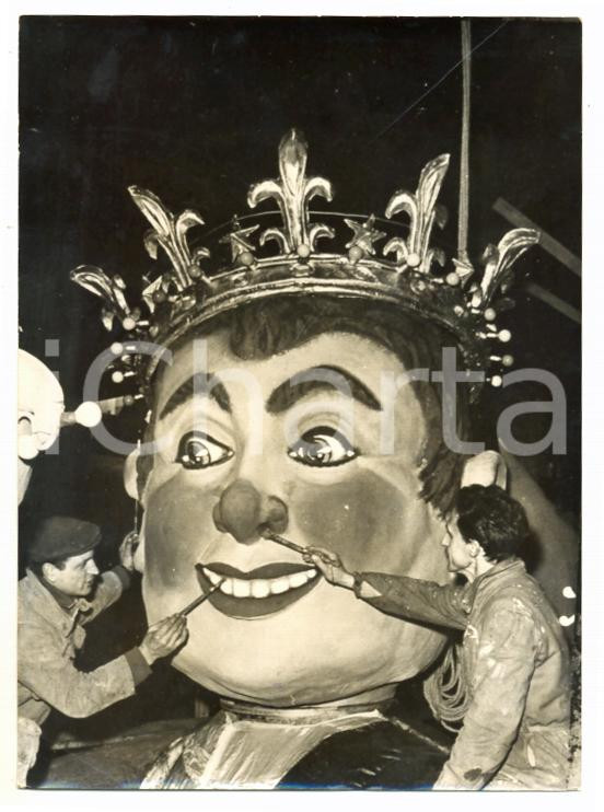 1963 CARNAVAL DE NICE Artigiani al lavoro sulla testa di Re Carnevale Foto 13x18