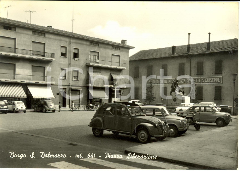 Cartolina originale da collezione 1950 ca BORGO S.DALMAZZO (CN) Piazza LIBERAZIONE *Cartolina postale FG NV 1