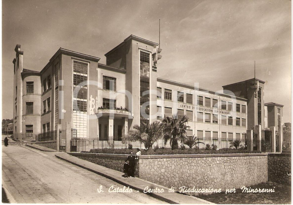 Cartolina originale da collezione 1952 SAN CATALDO (CL) Centro di rieducazione MINORENNI Cartolina animata FG VG 1